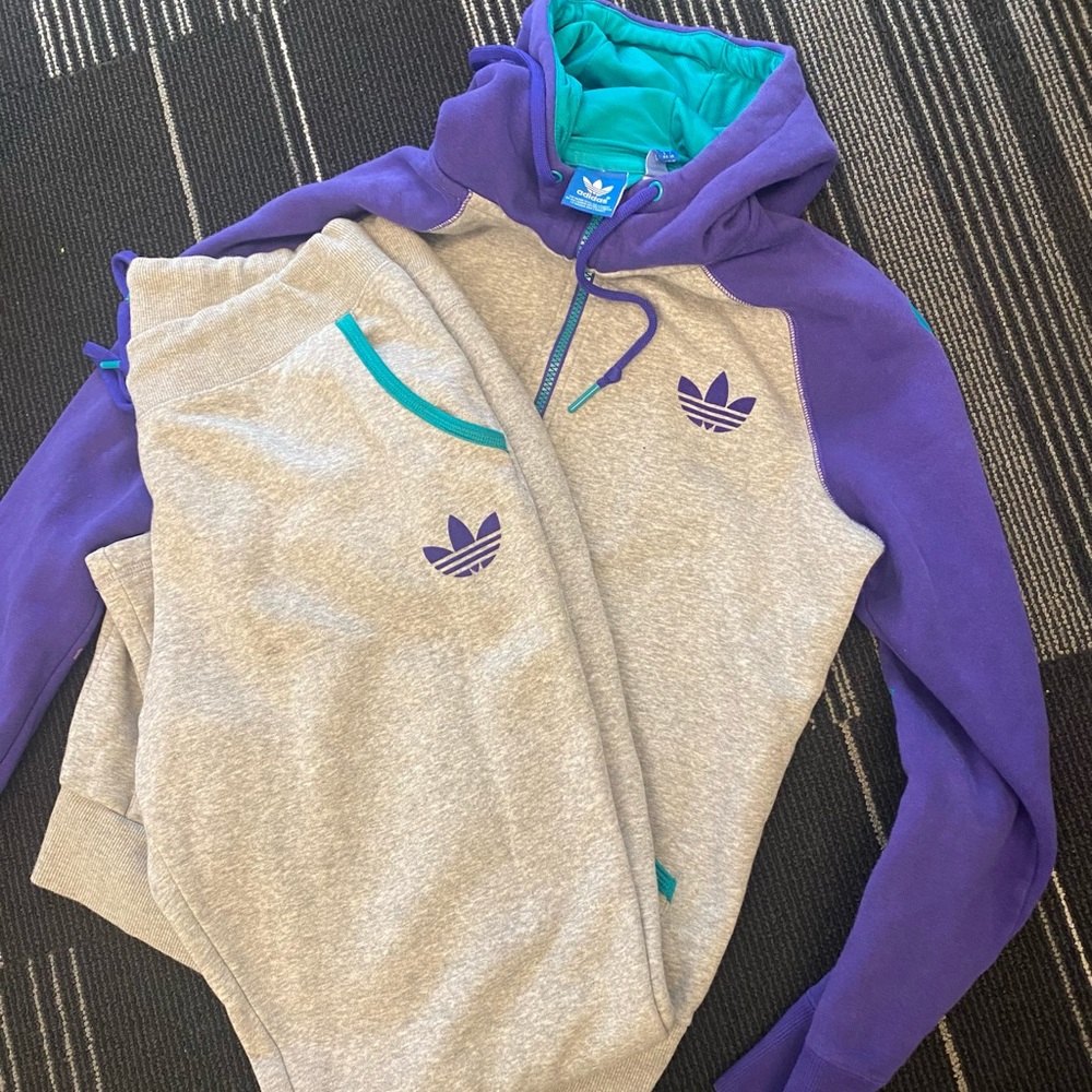 Adidas warm up suit